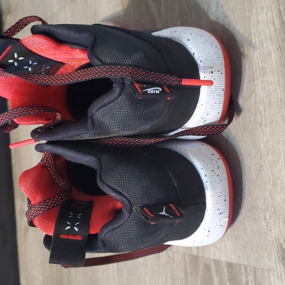 Jordan Air Jordan 35 PF Sneakers 8 - Picture 6 of 10